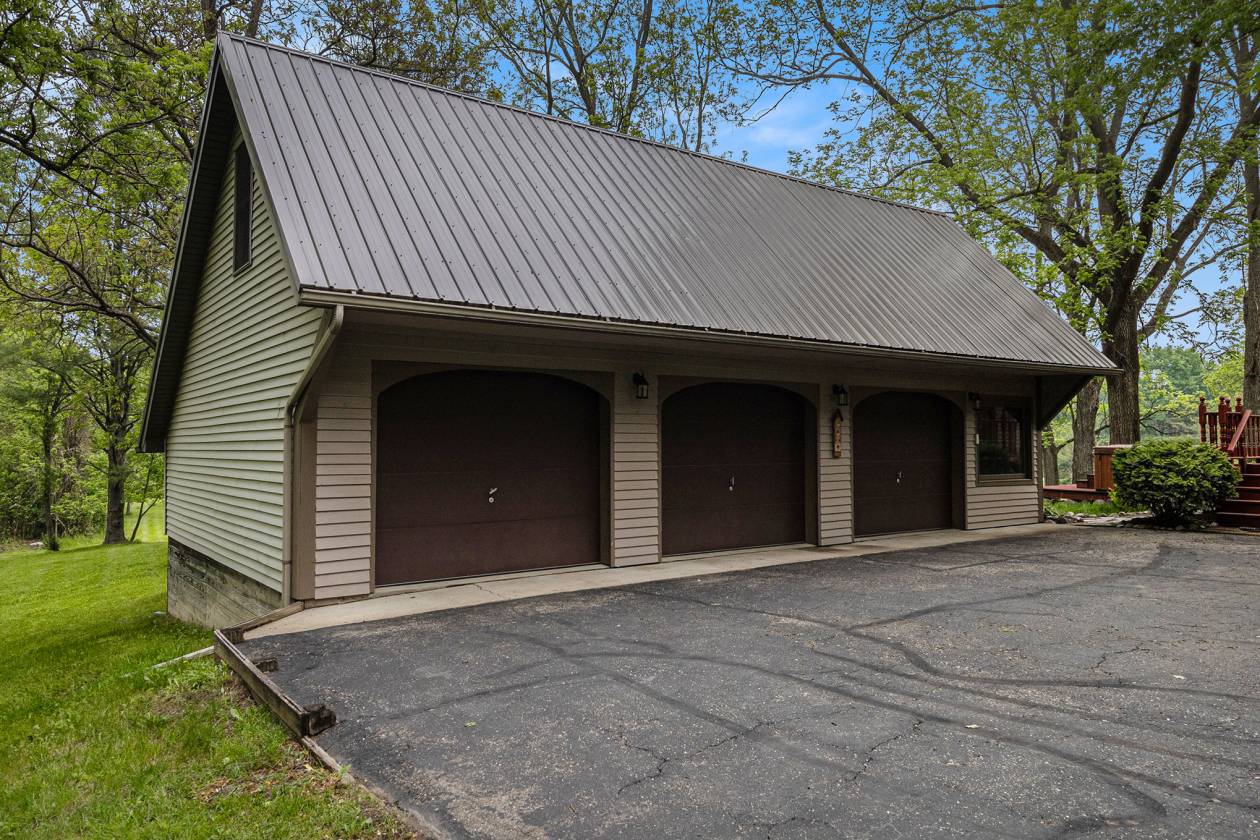Historical Folk Victorian, 19 Acres, Metamora Hunt - photo 27