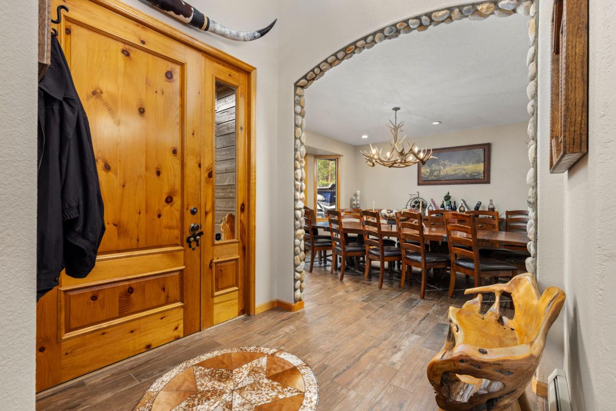 WHERE COLORADO HORSE COUNTRY MEETS LUXURY LIVING - photo 8