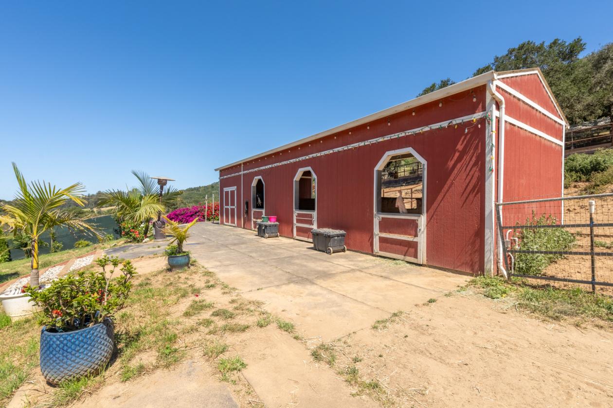 5 Acre Horse Property & Ocean Views - photo 29