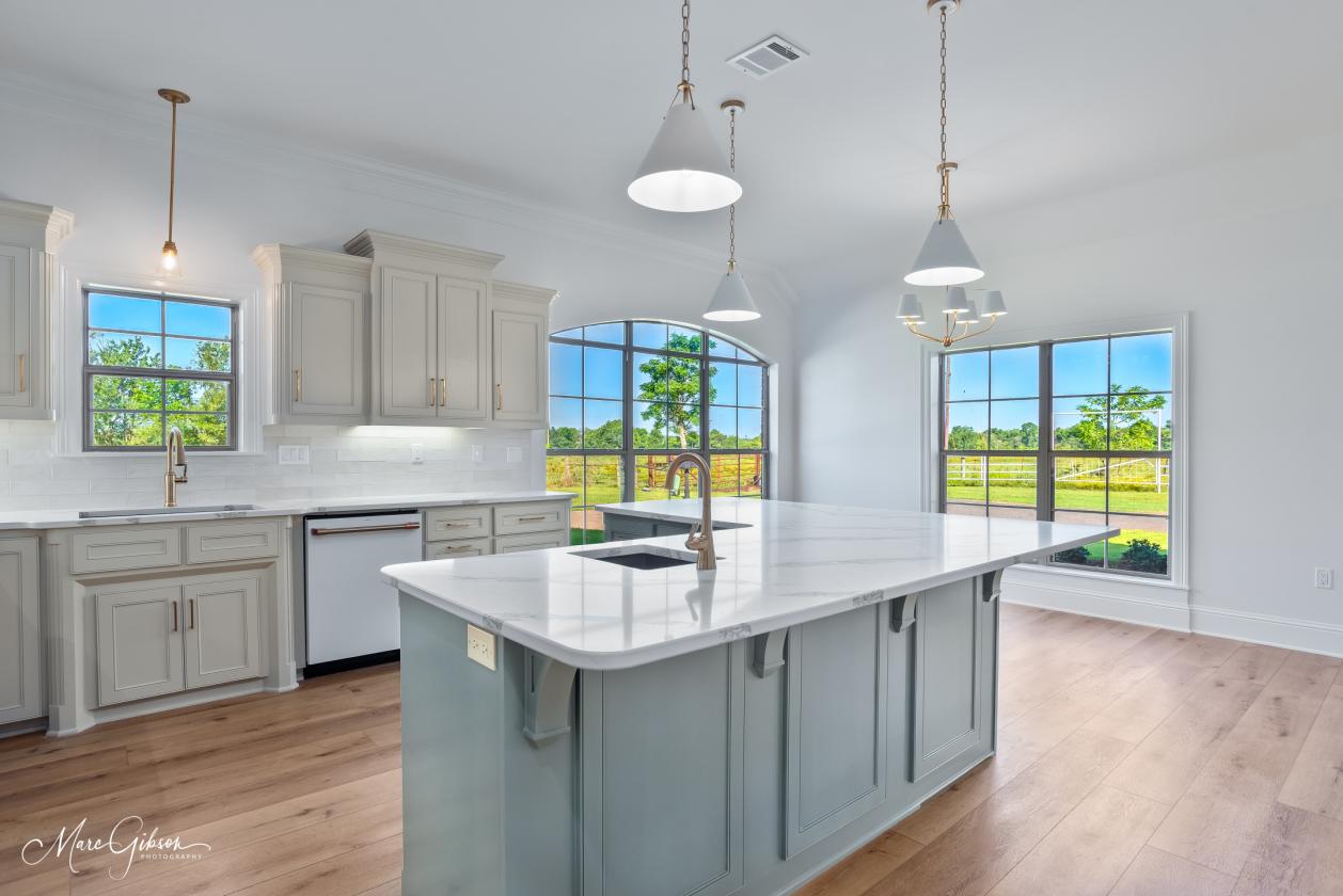 Fully Renovated Luxury Equestrian Estate - photo 5