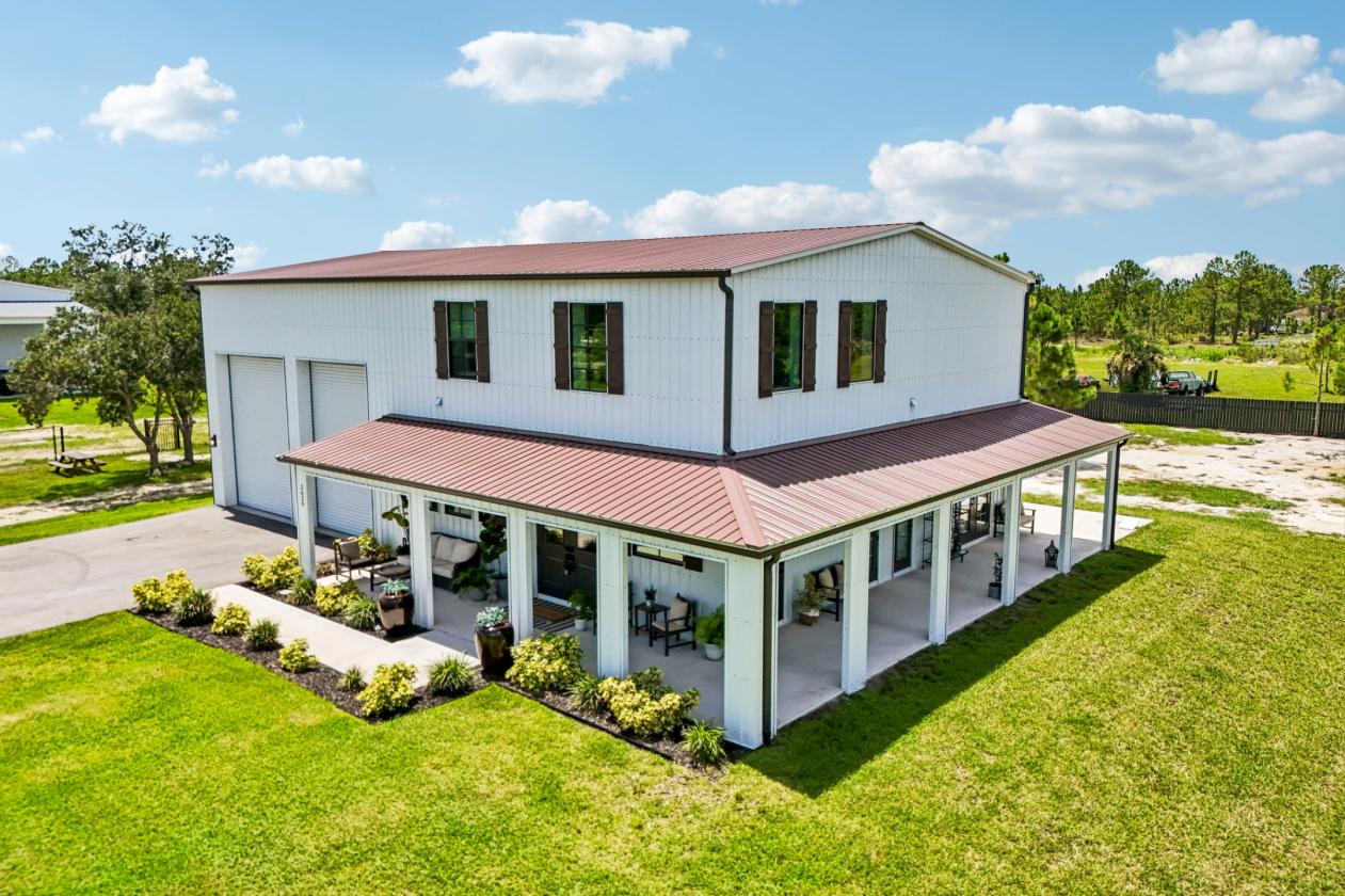 Custom Estate on 2.58 Fenced Acres - photo 1