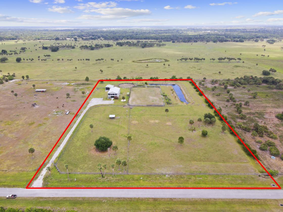 8 STALLS  •  8+ ACRES • ARENA • TURNKEY HOME - photo 29