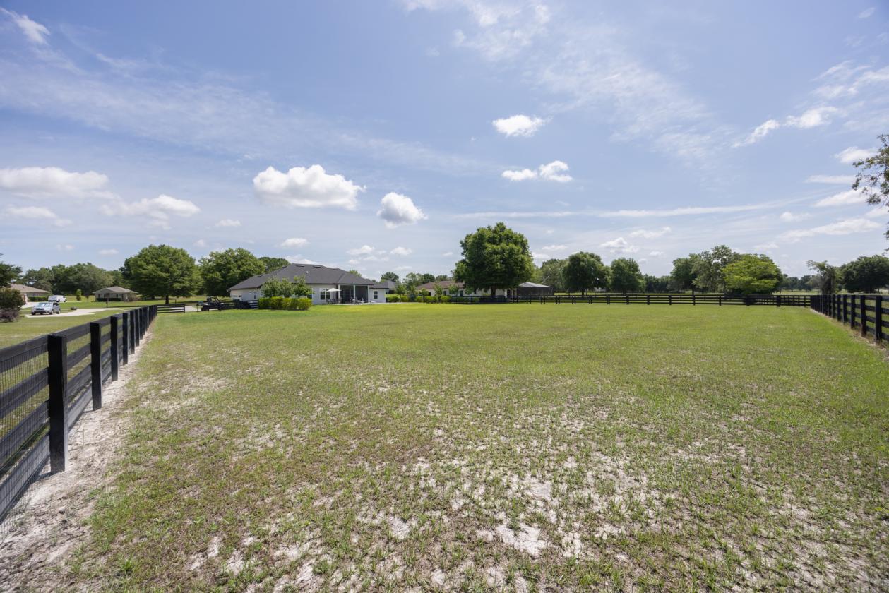 Equestrian elegance meets peaceful North Florida - photo 18