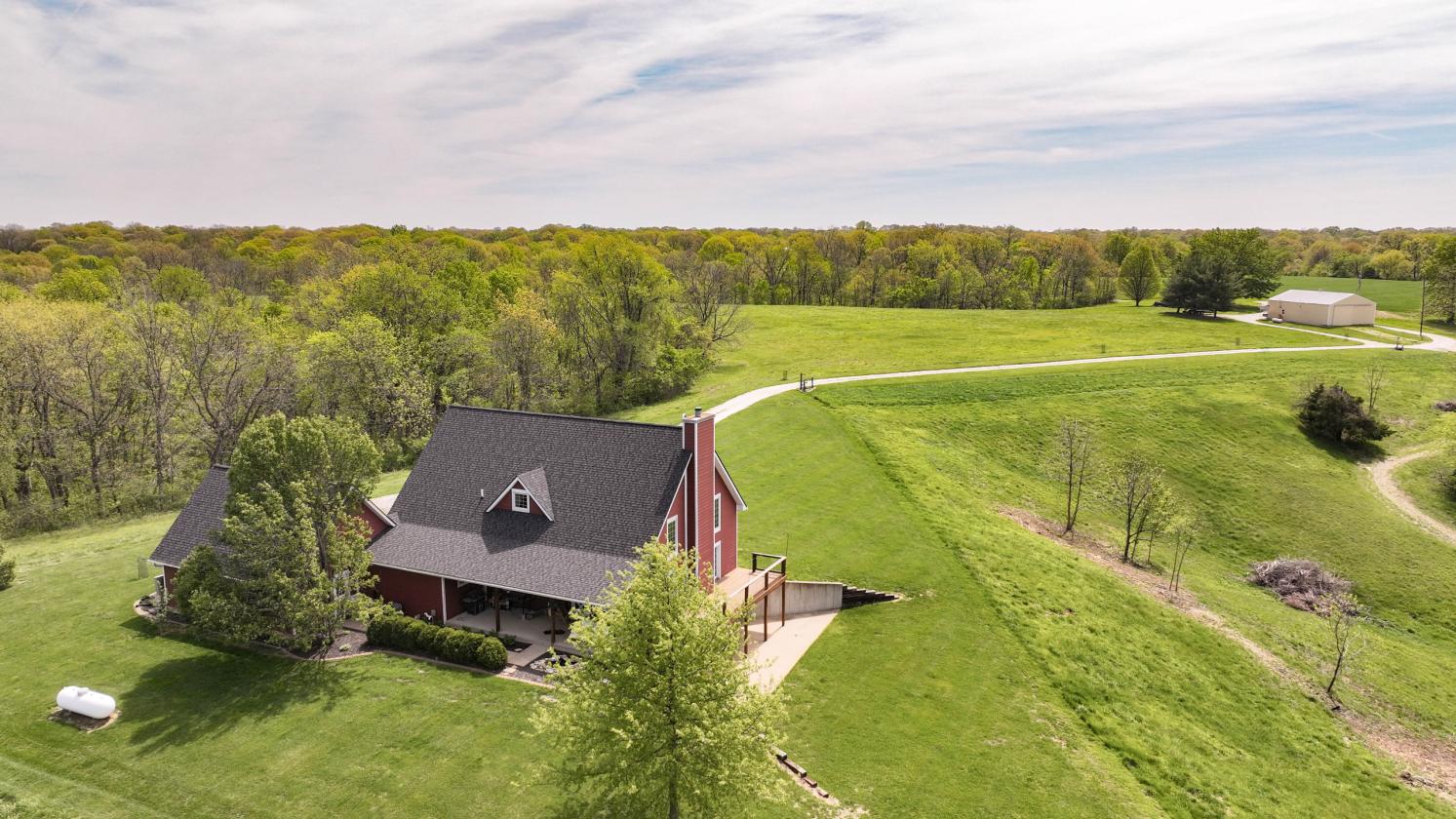 Luxury Estate with great views and privacy - photo 4