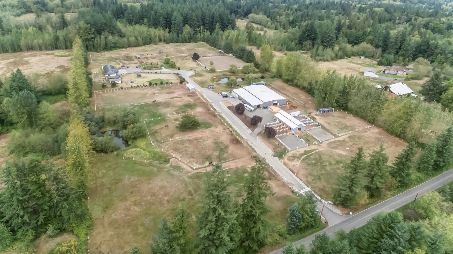 Horse Farm! 18 Ac, 25 Stalls, Indoor & Outdoor Arena's, Large Home