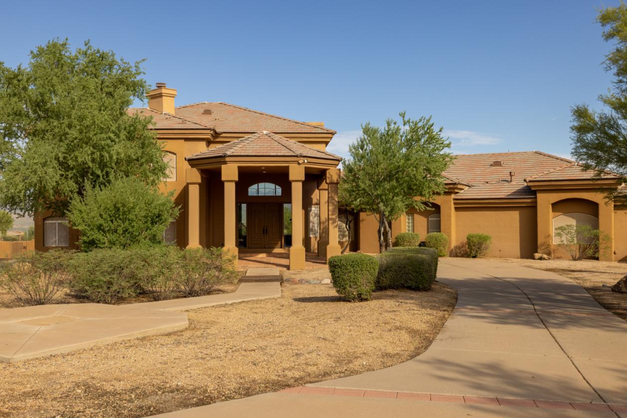 10-AC Luxury Equestrian Estate w/ Panoramic Views - photo 4