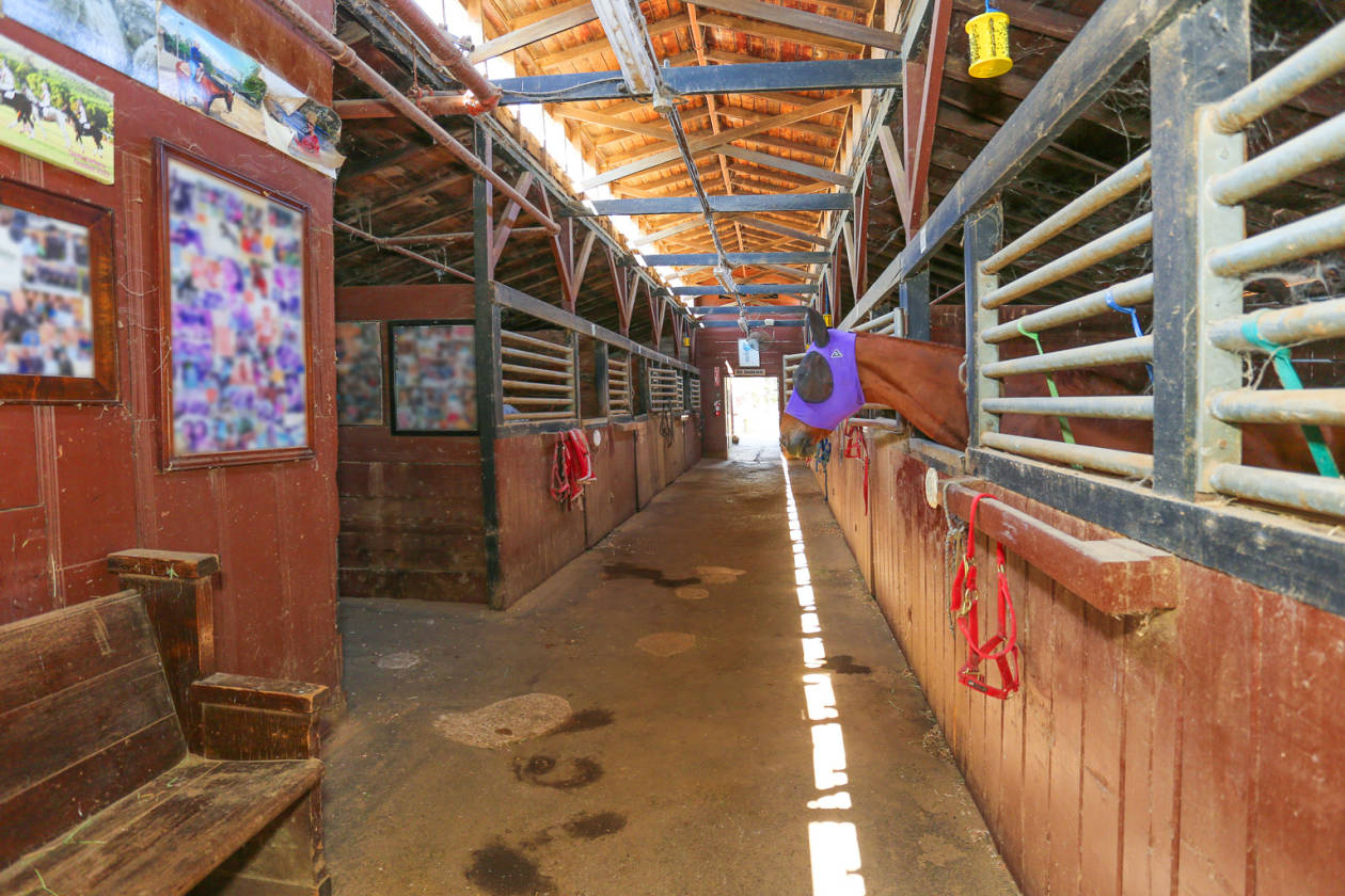 Silver Spur Stables | Glendale, Los Angeles County, California ...