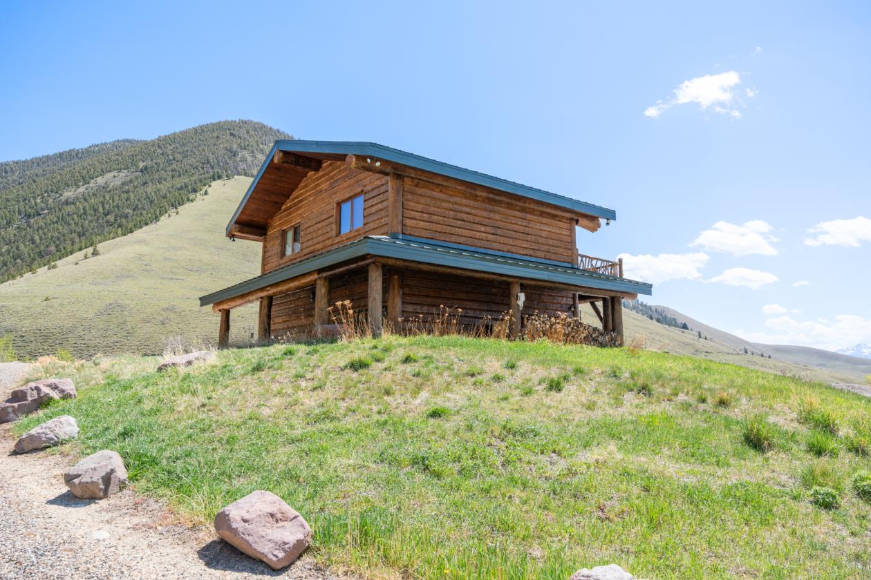 Private Idaho Retreat on 325 acres! - photo 6