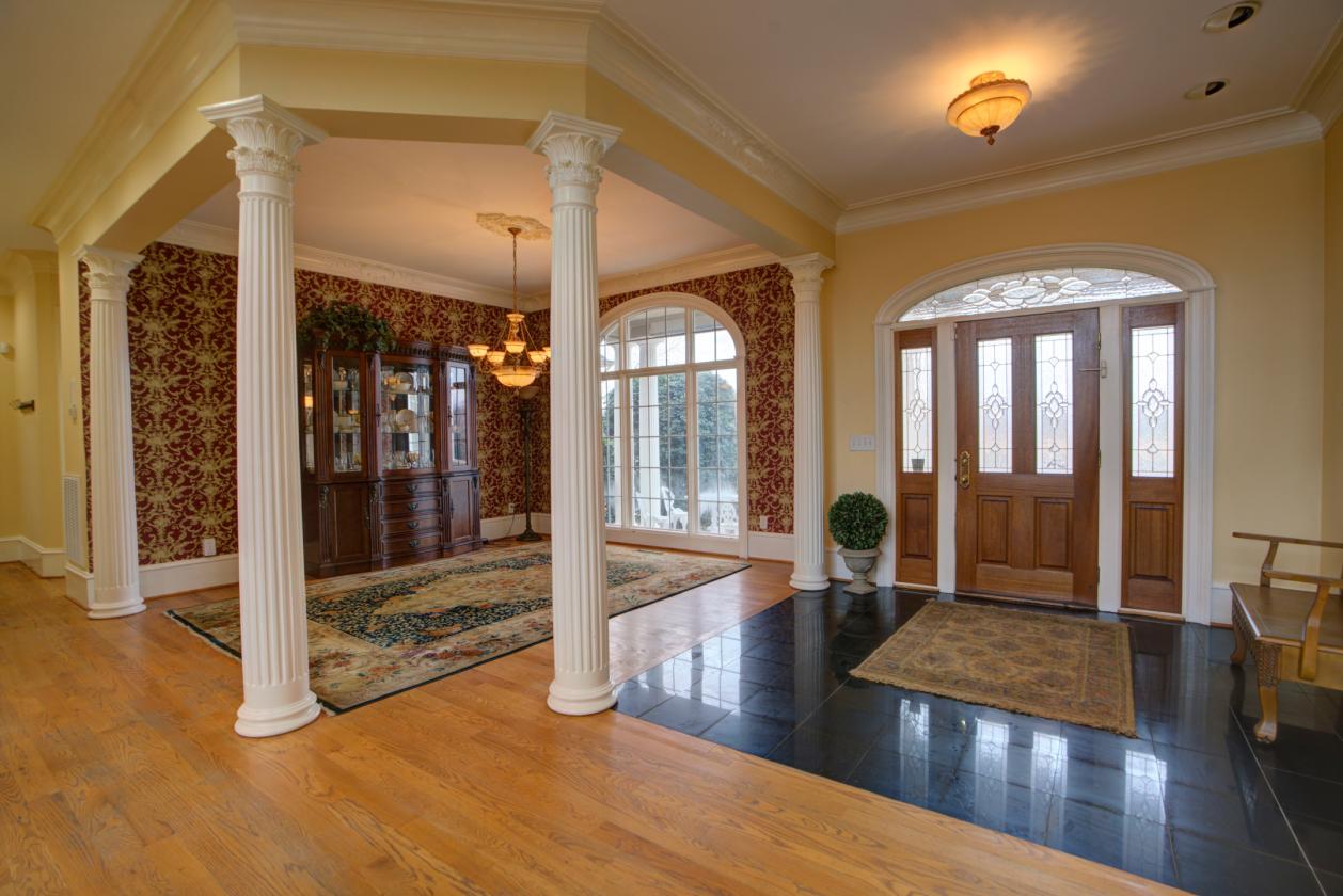 Private 170 Acre Estate With 27 Acre Lake - photo 8