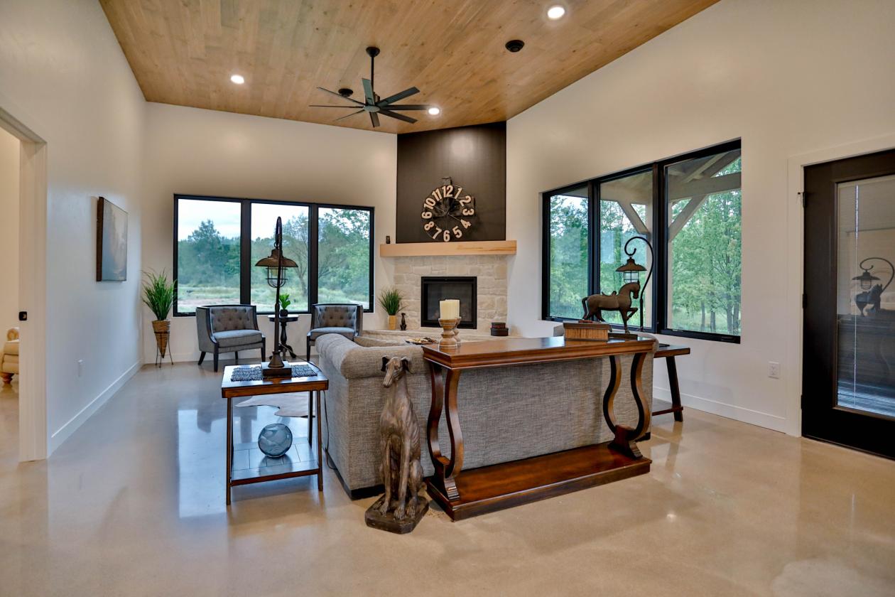 Luxury Property With Horse Potential - photo 18