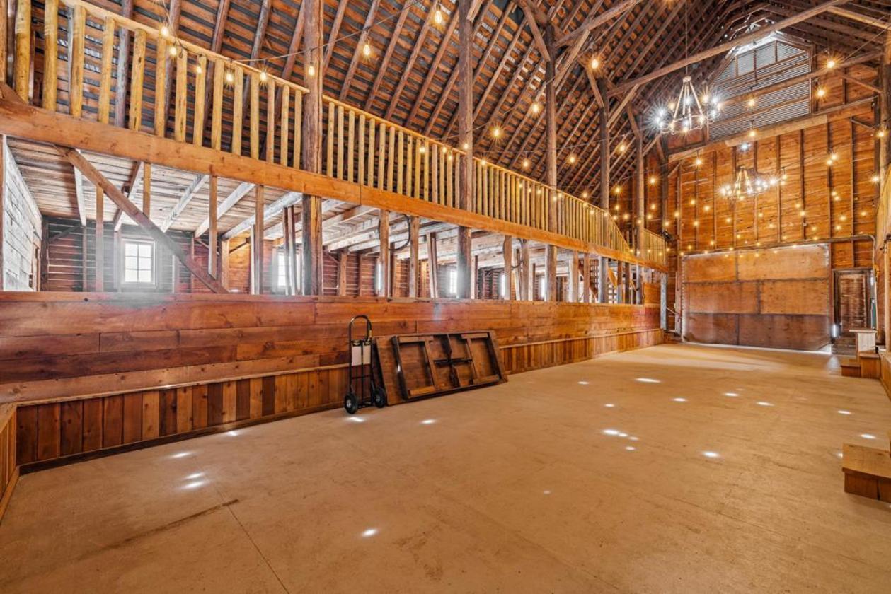 Spectacular Horse Property with HUGE barn - photo 28