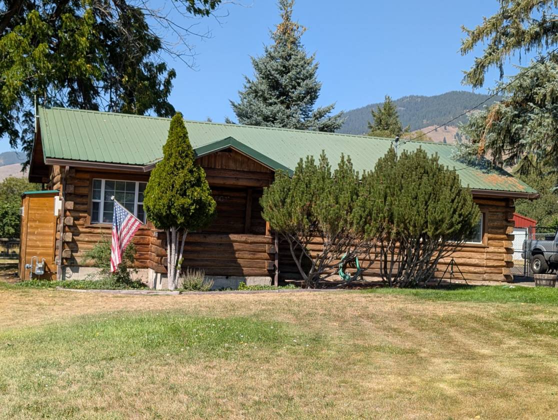 Horse Property for sale.
