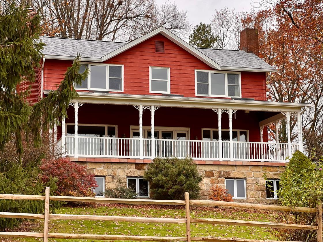 37-Acre 32 Stall Equestrian Estate w/ INDOOR - photo 1
