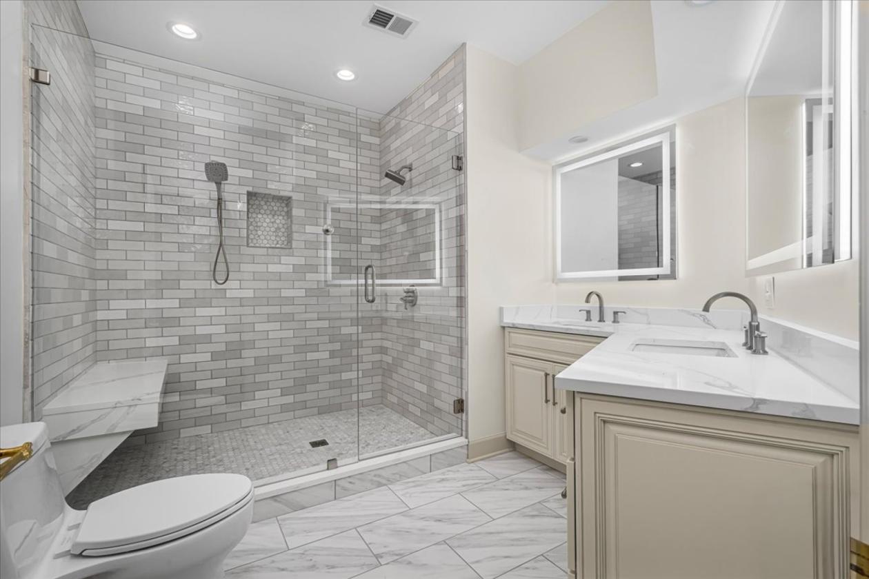 Iconic luxury remodeled estate with 66 acres! - photo 16