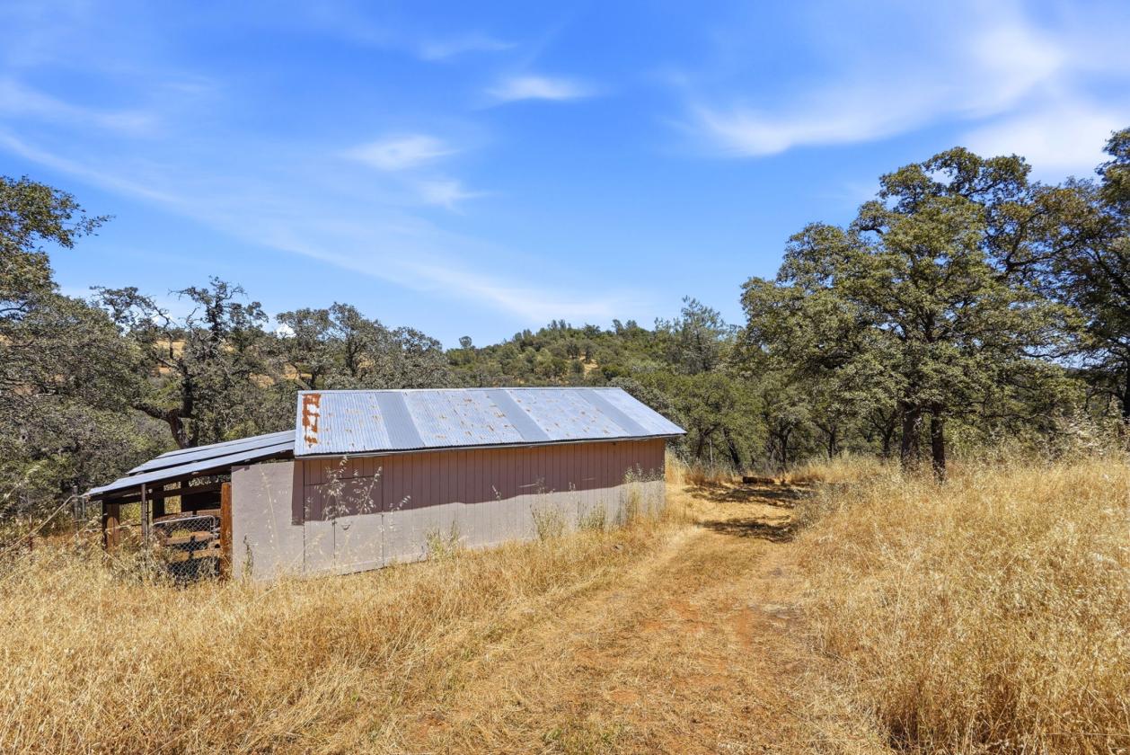 10 cross fenced acres in Gallagher Estates - photo 6