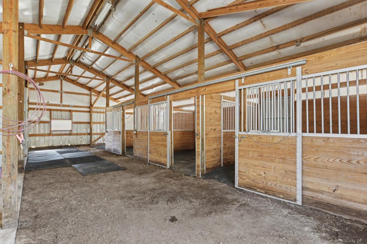 9.7 ACRES + REIMAGINED LUXURY + VIEWS + HORSE PROP - photo 27