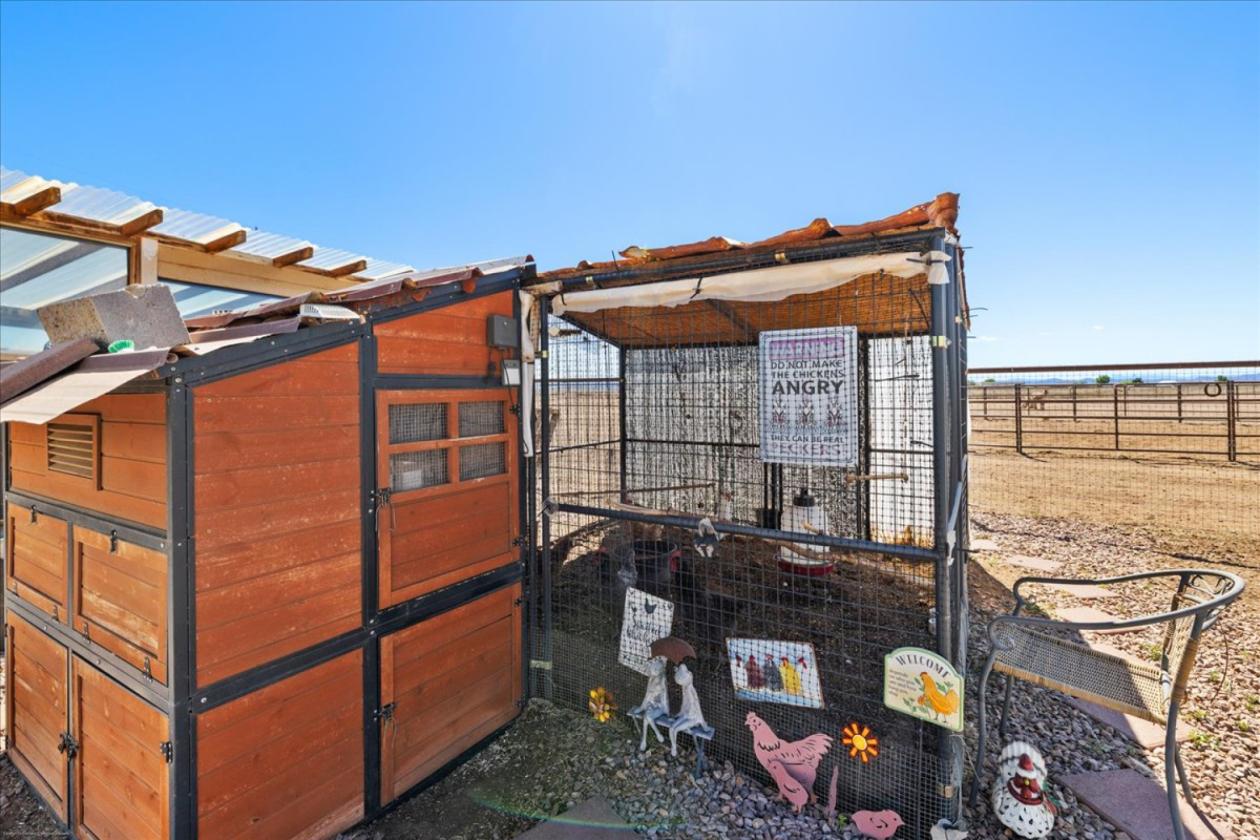 Space to Roam. Built for Horses. 10 Acres For You! - photo 22