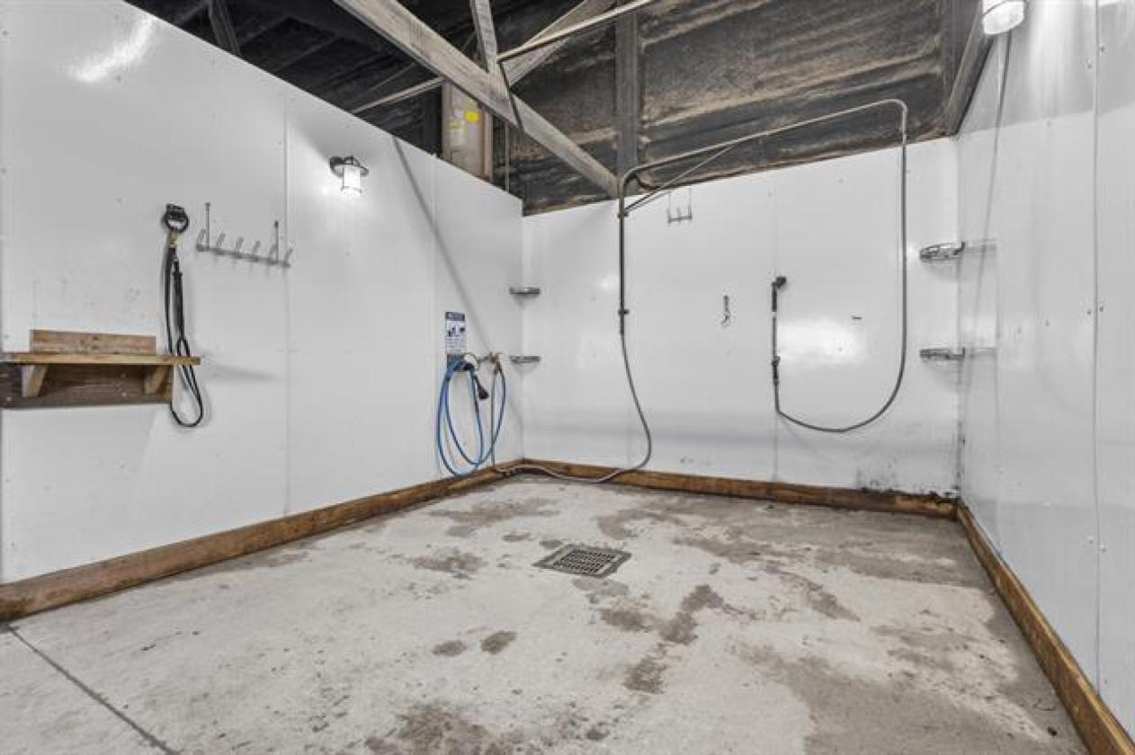 Premier Turnkey Horse Facility with 34-Stall Heated Barn - photo 18