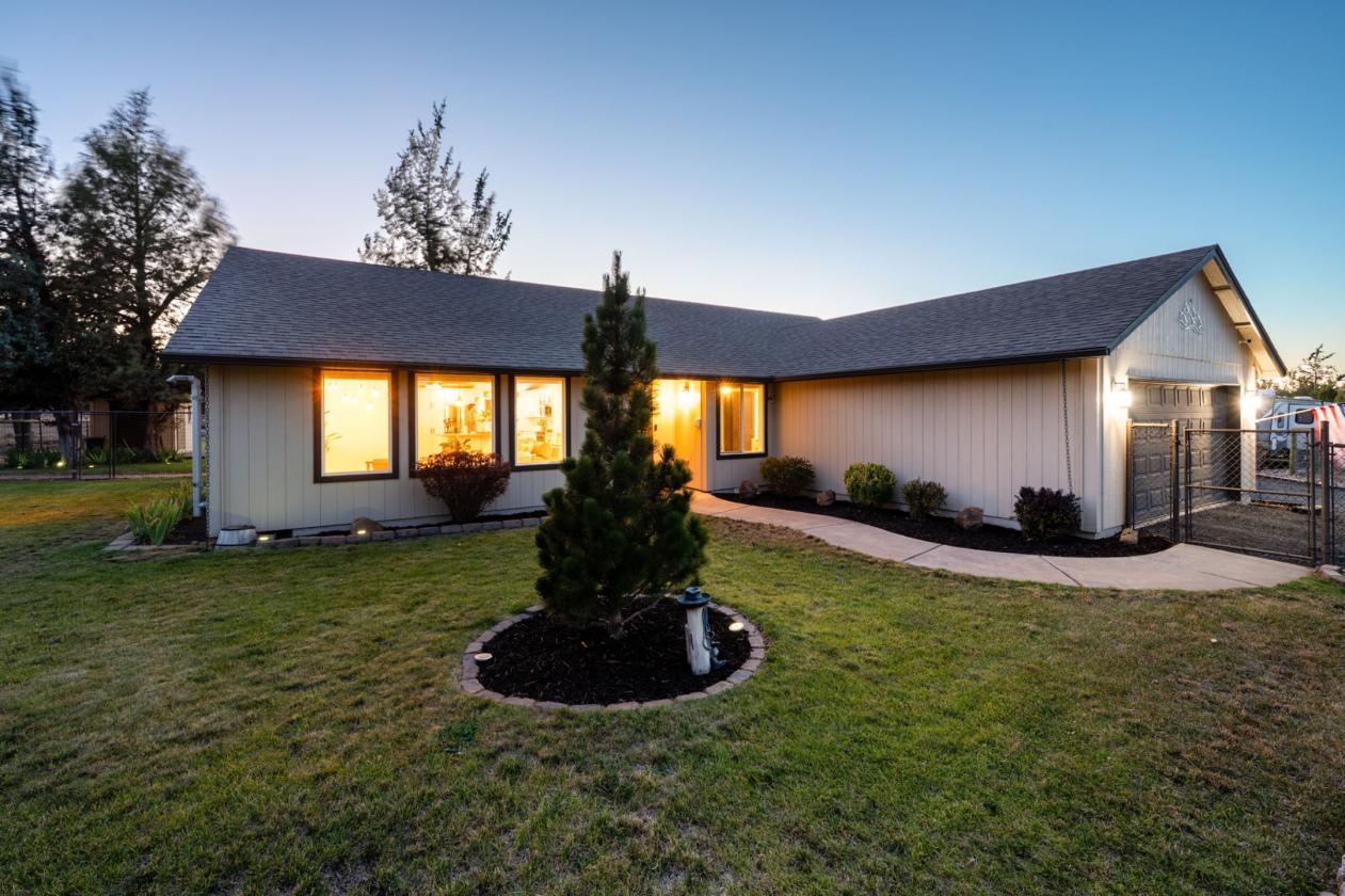 5.29-Acre Equestrian Property in Terrebonne - photo 4