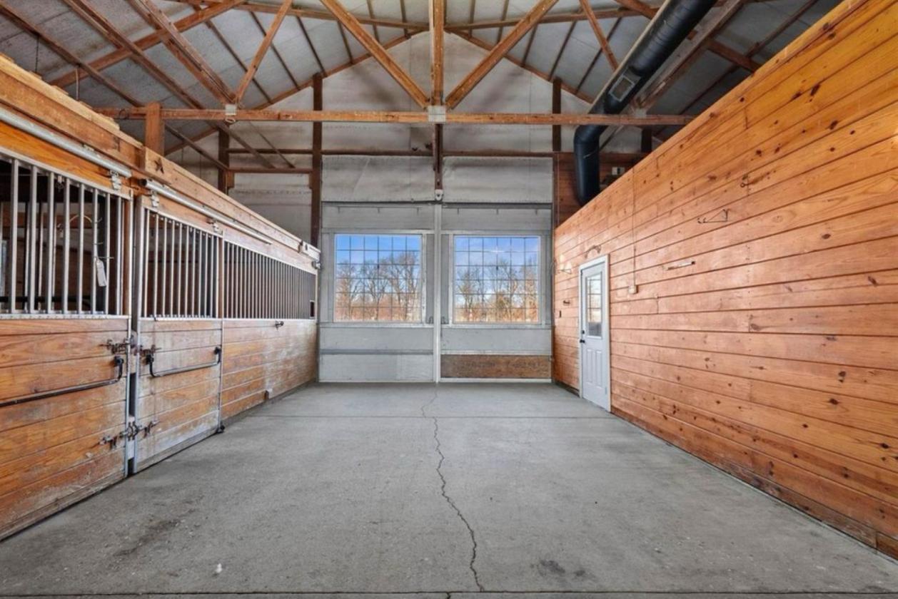 Luxury Equestrian Estate - photo 10