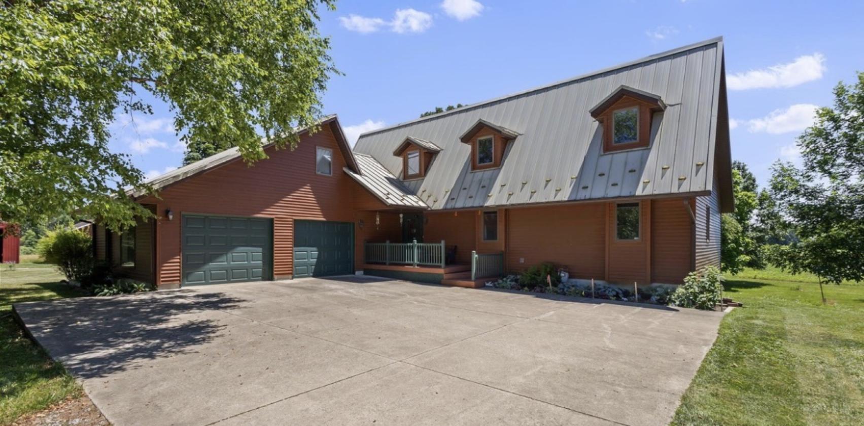 This property features 82 +\- acres - photo 1