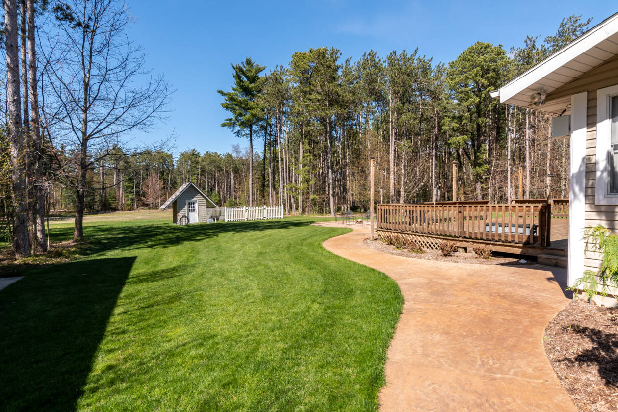 Horse farm for sale Holland, Ottawa County, Michigan Horse ranch for sale