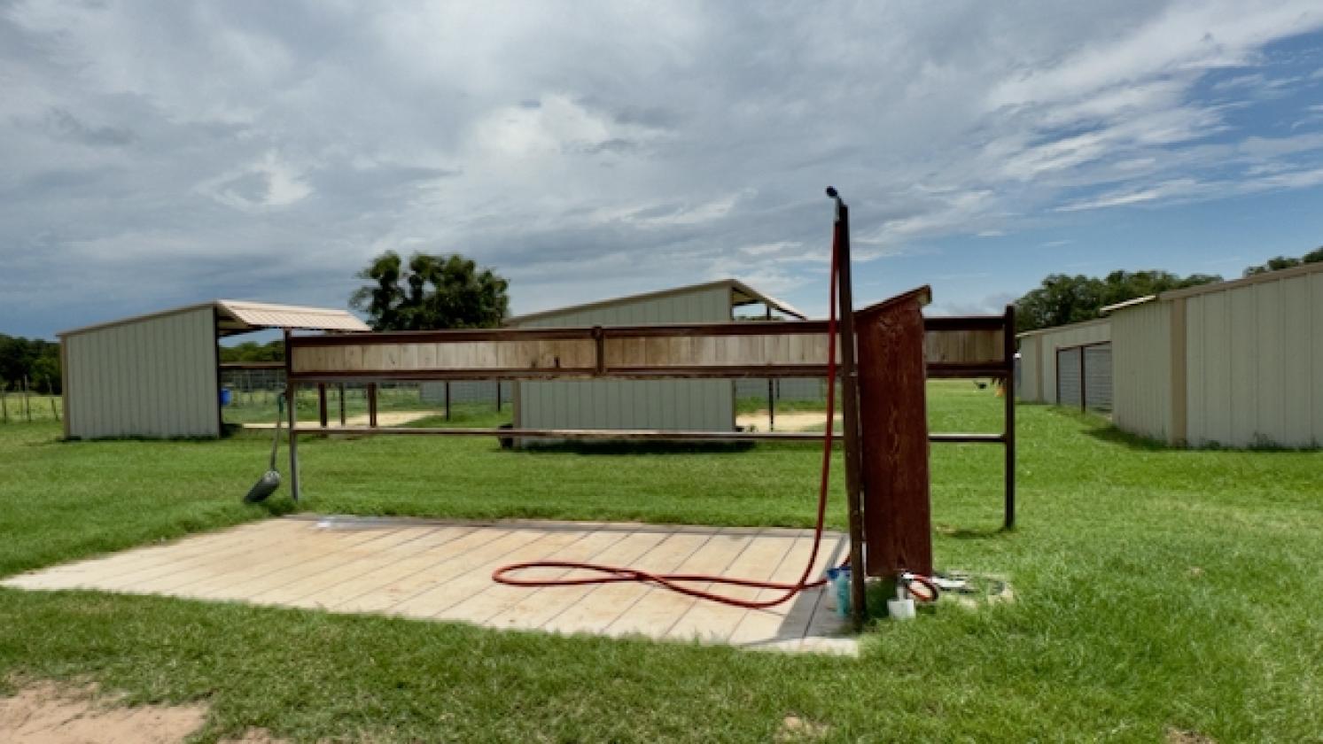 Turnkey 9.58 Acre Equine Facility - 2 Homes - photo 11