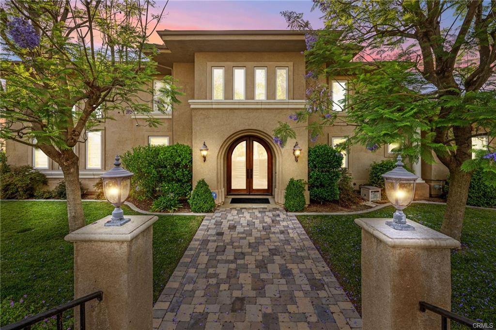 Horse Property for sale.