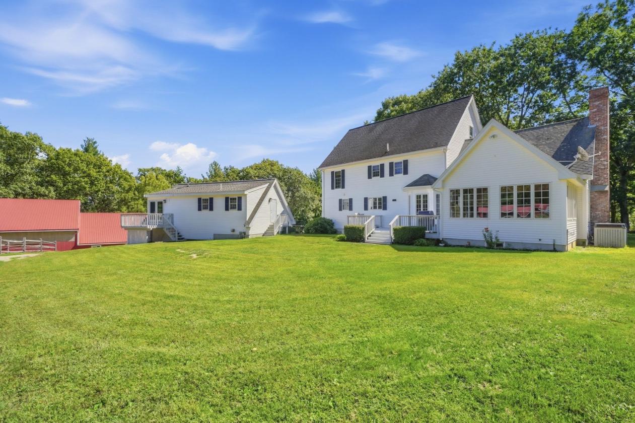Equestrian Estate with indoor and outdoor arenas - photo 4