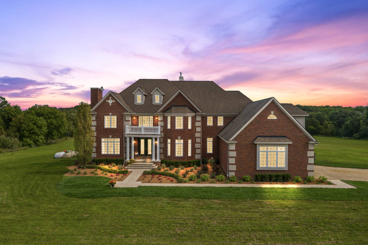 Horse farm For Sale Metamora, Lapeer County, Michigan