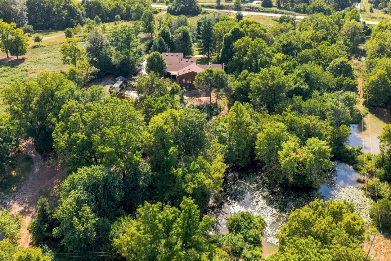 Legacy 56 ac. Estate- 7,800 sqft home, barn, creek - photo 5