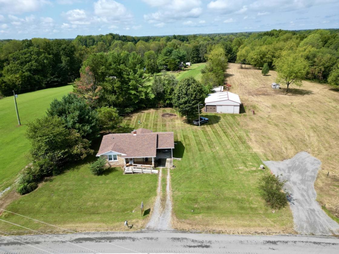 10.65 Ac. m/l with House & Workshop near Lake! - photo 4