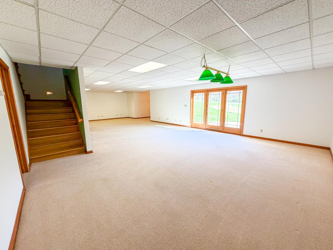 Traditional Ranch with Basement and Barn - photo 27