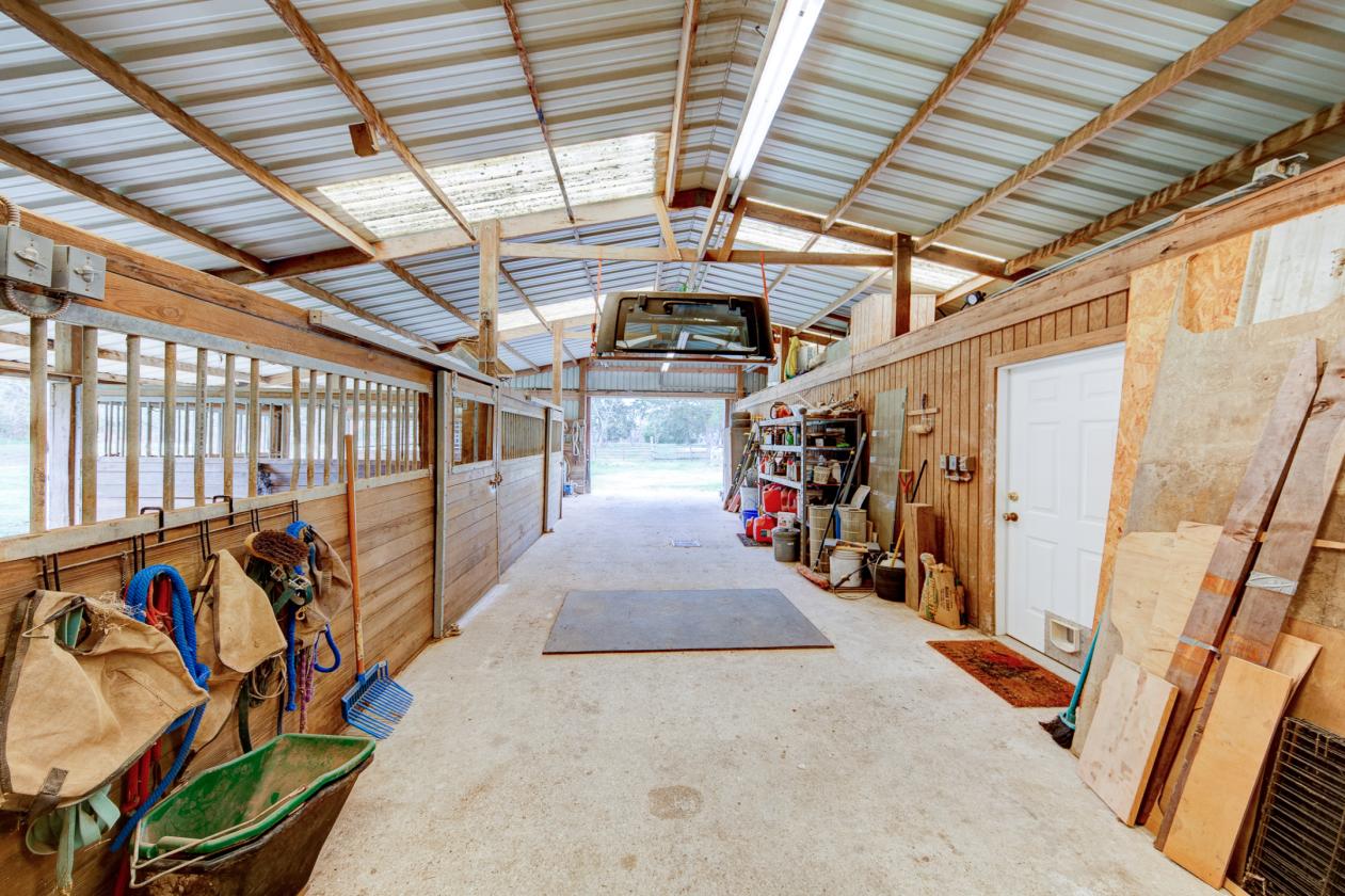 5-Acre Equestrian Estate with Barn & Pool - photo 6