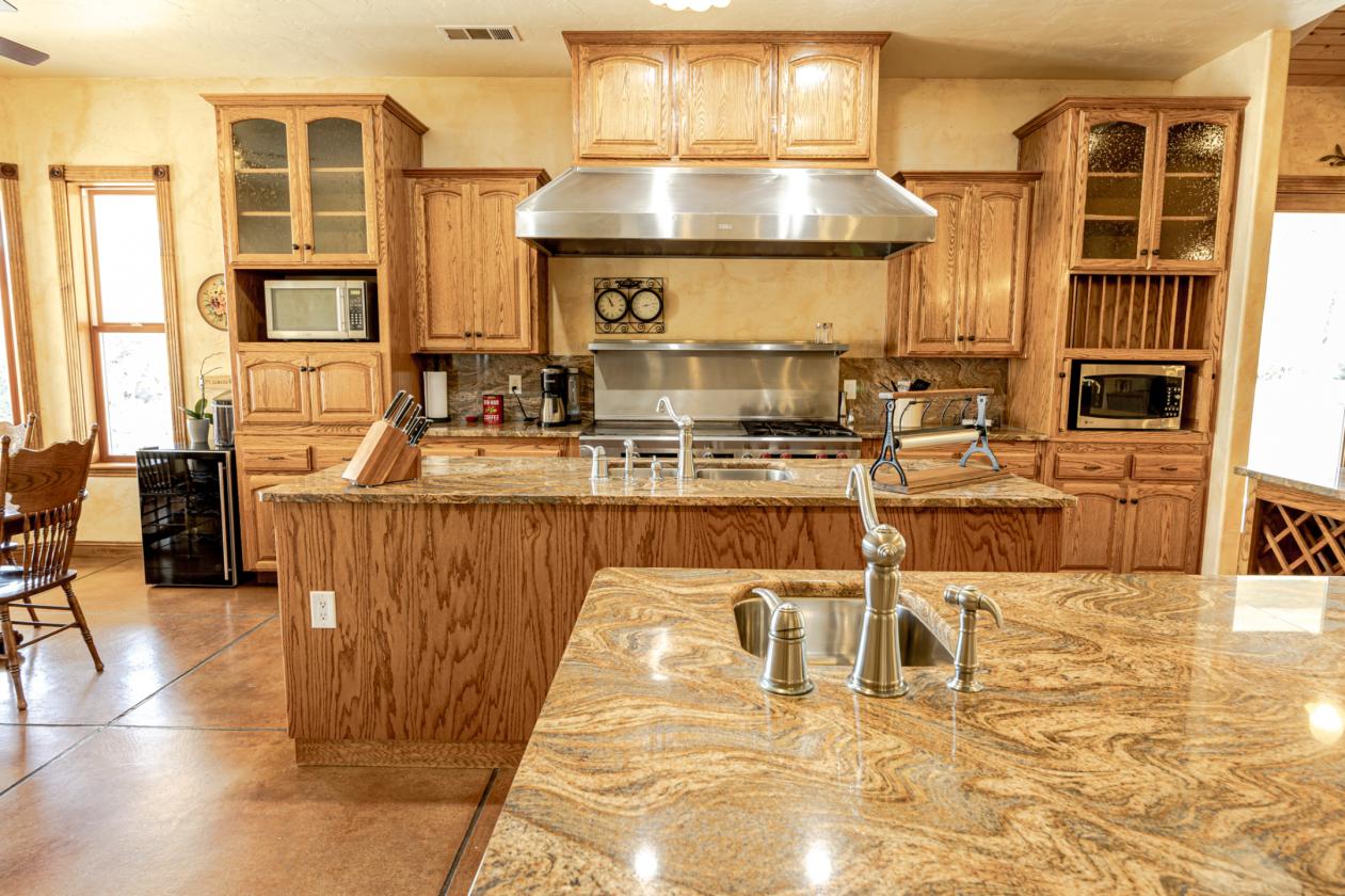 92-Acre Ranch, Two Homes, Pond, RV Barn, & Shop! - photo 16