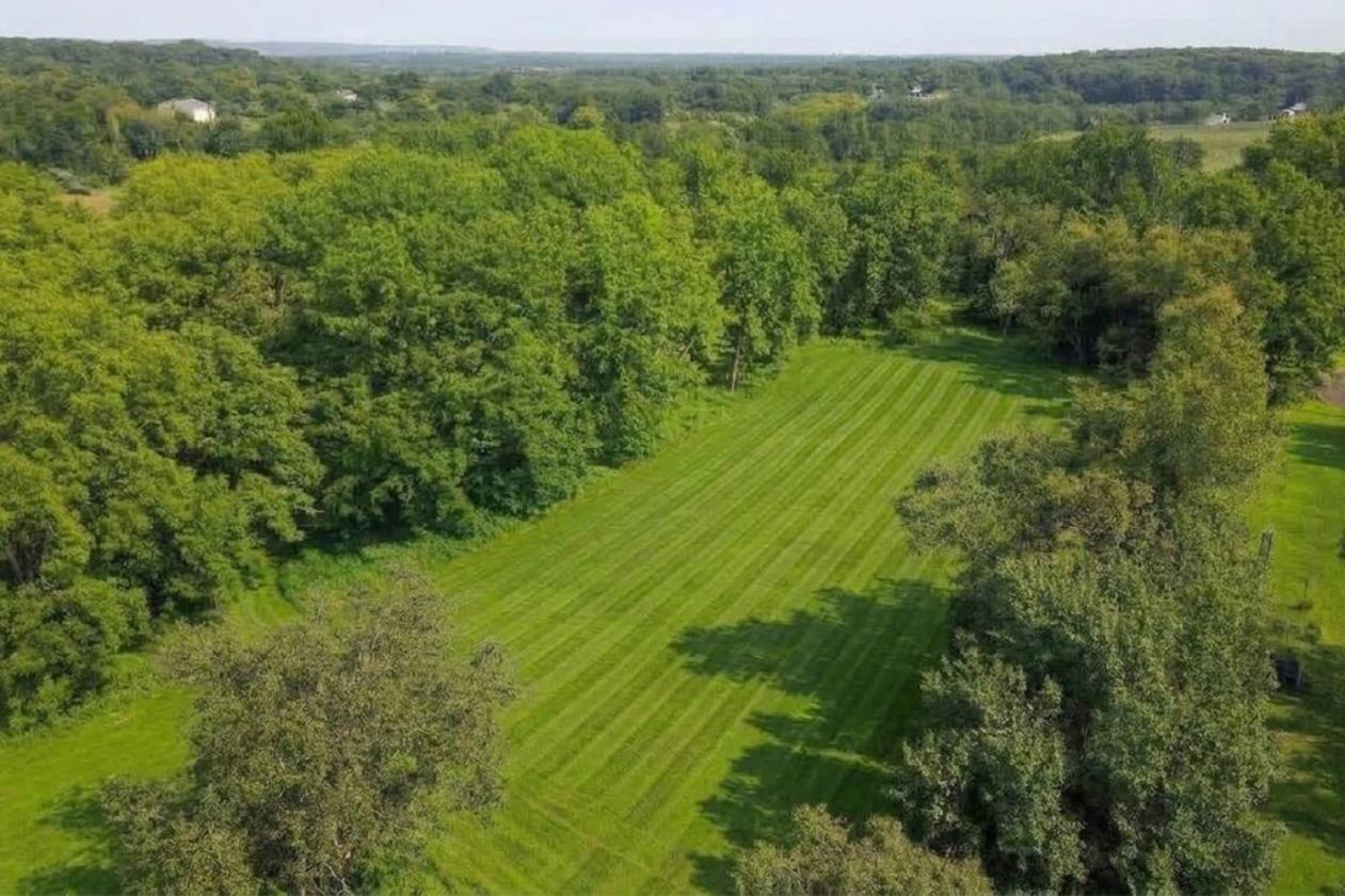 Tewksbury Hobby Farm in Upscale Rural Setting - photo 5