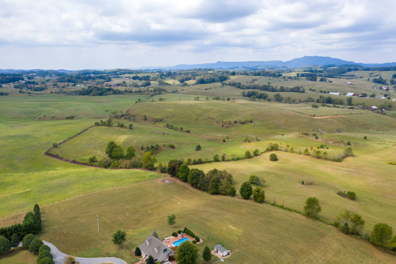 Over 27 acres of pasture land/farm Fall Branch, Washington County
