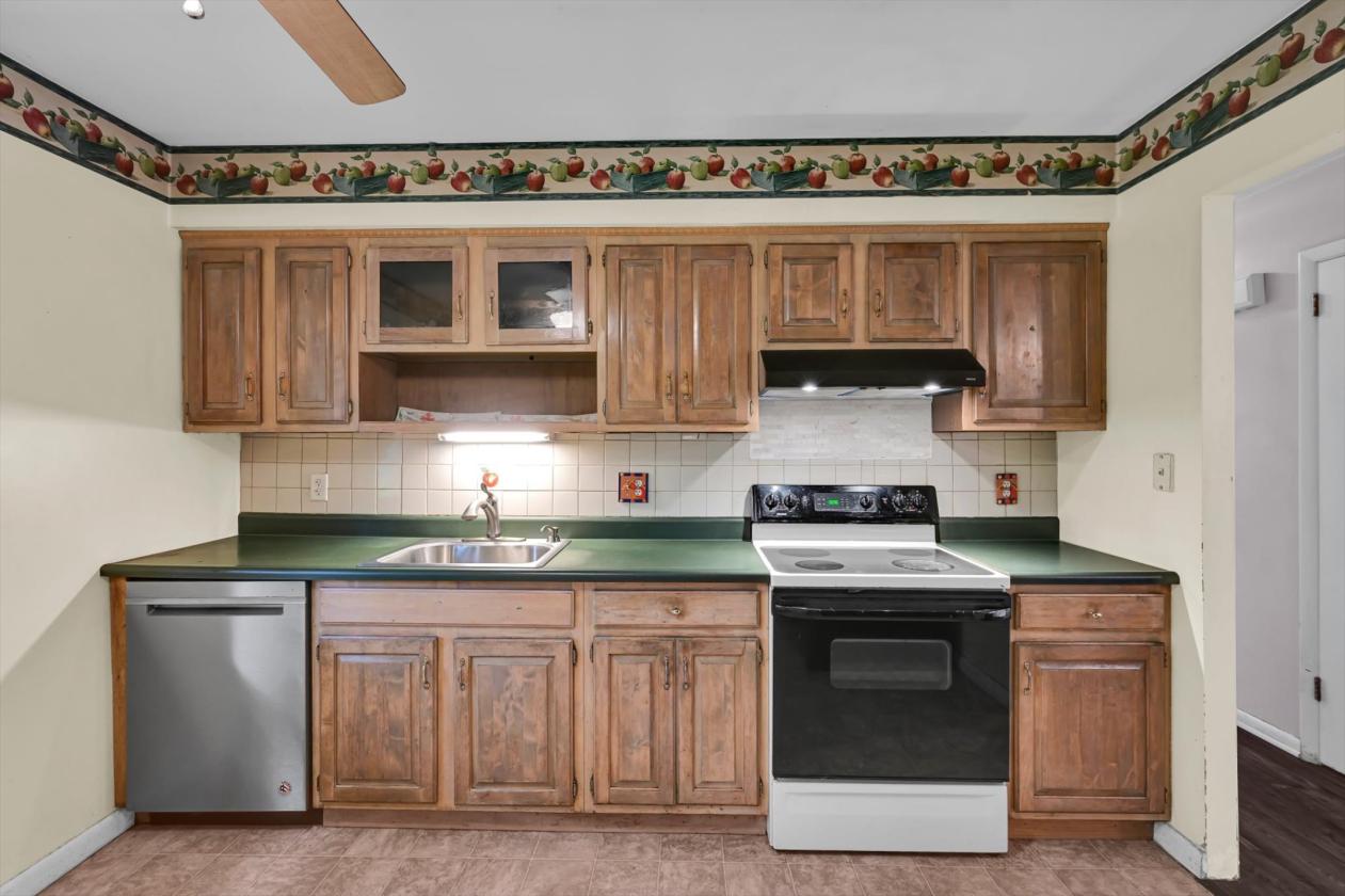 Small Horse Farm with Beautiful Bi-Level Home - photo 9