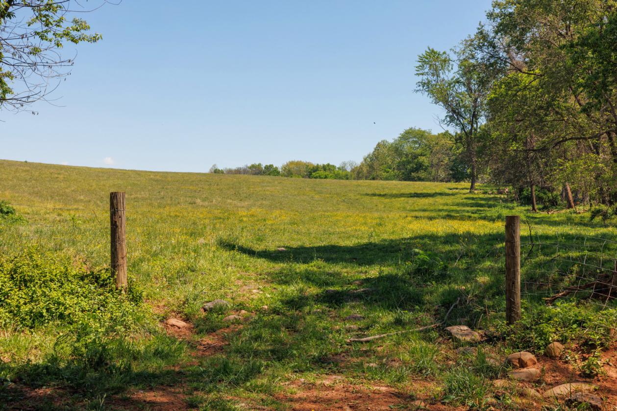 Stunning 1,000+ Acre Equestrian Land - photo 13