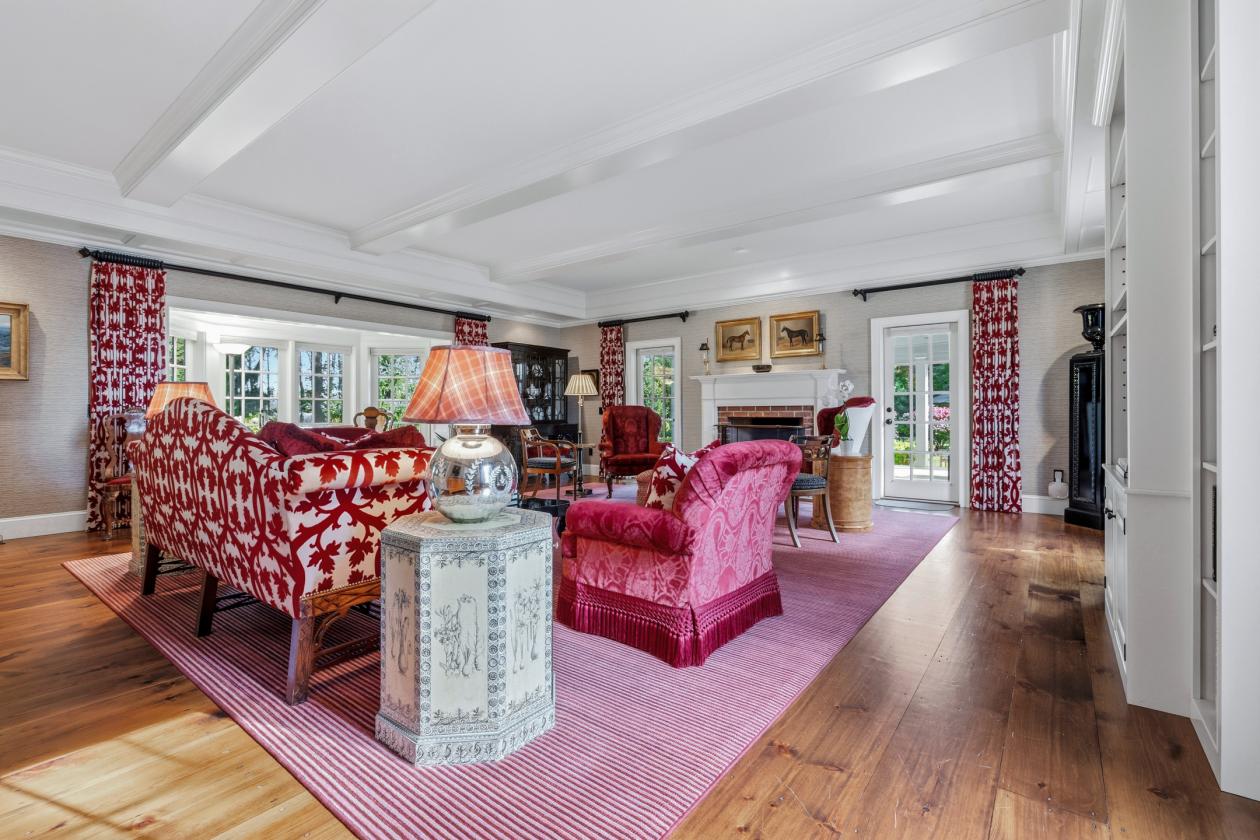 Longview: Open House Saturday Sept. 12: 12 pm-3 pm - photo 6