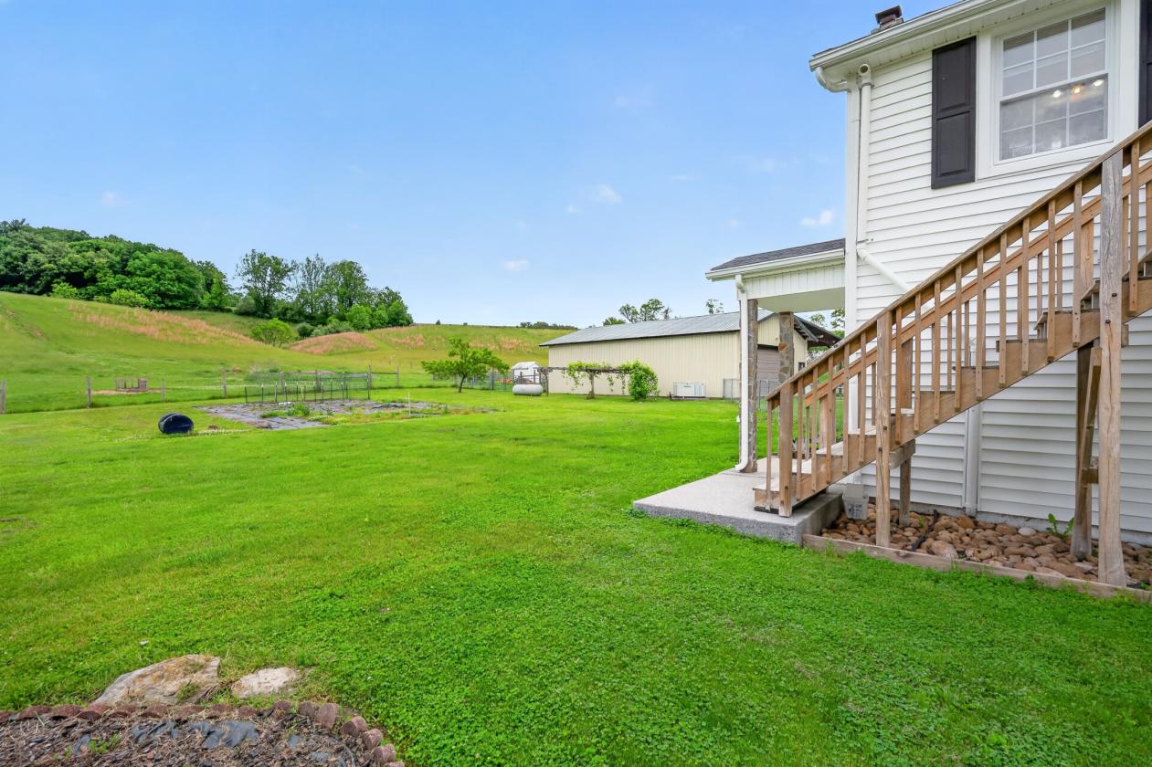 Equestrian Estate with Creeks and Views - photo 21
