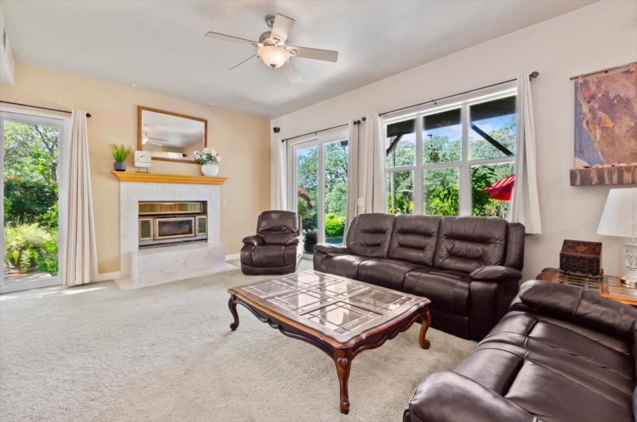 Beautiful Country home for the family on 5+ AC - photo 18