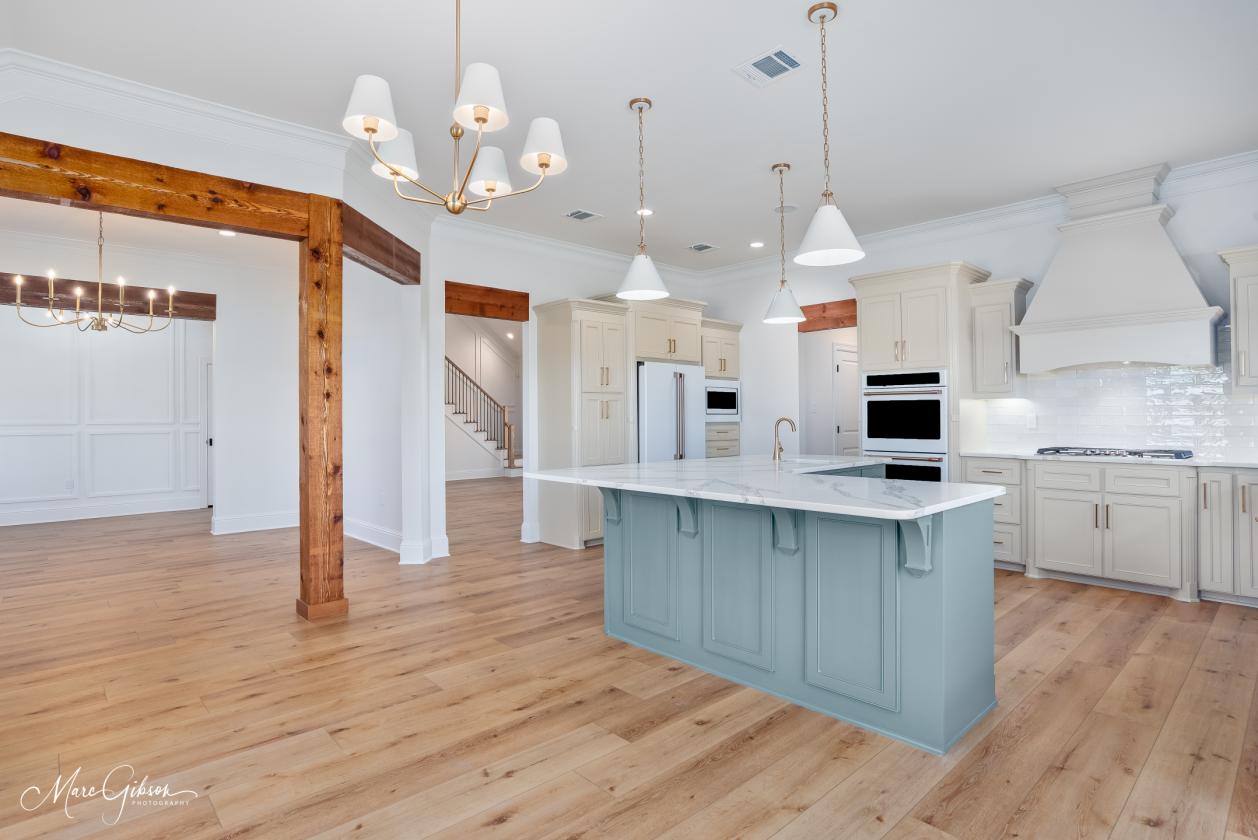 Fully Renovated Luxury Equestrian Estate - photo 4