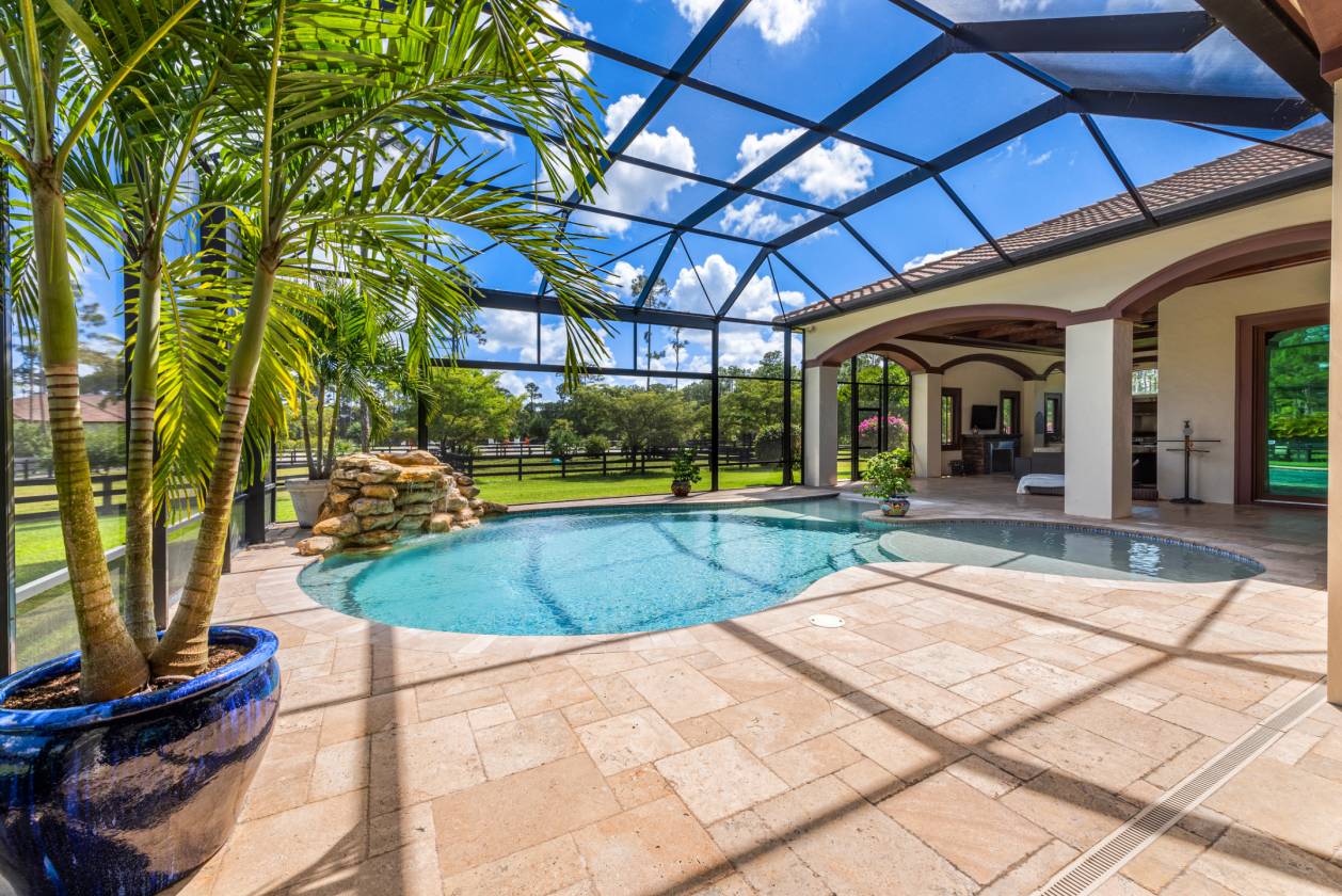 Custom Built Luxury Equestrian Estate with Stables - photo 12