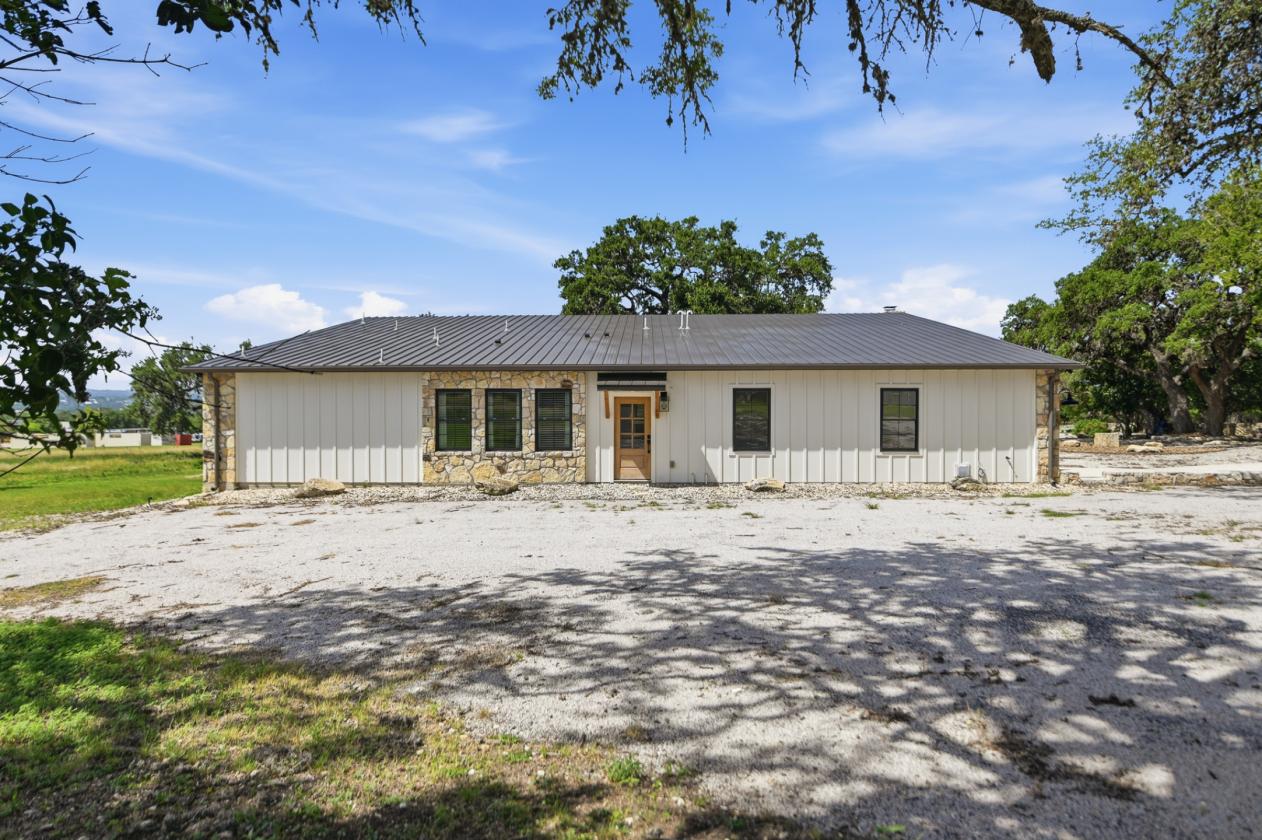 Home-Business! Hill Country Horse Home 5.79 Acres - photo 21