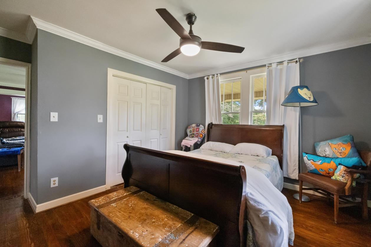 Beautiful Restored Farm House & The Perfect Land - photo 26