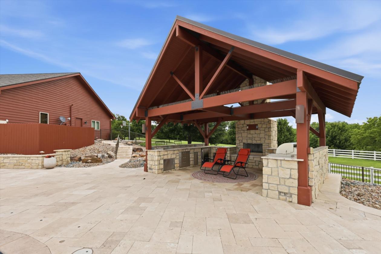 Luxury Equestrian Estate on 125 Acres - photo 29