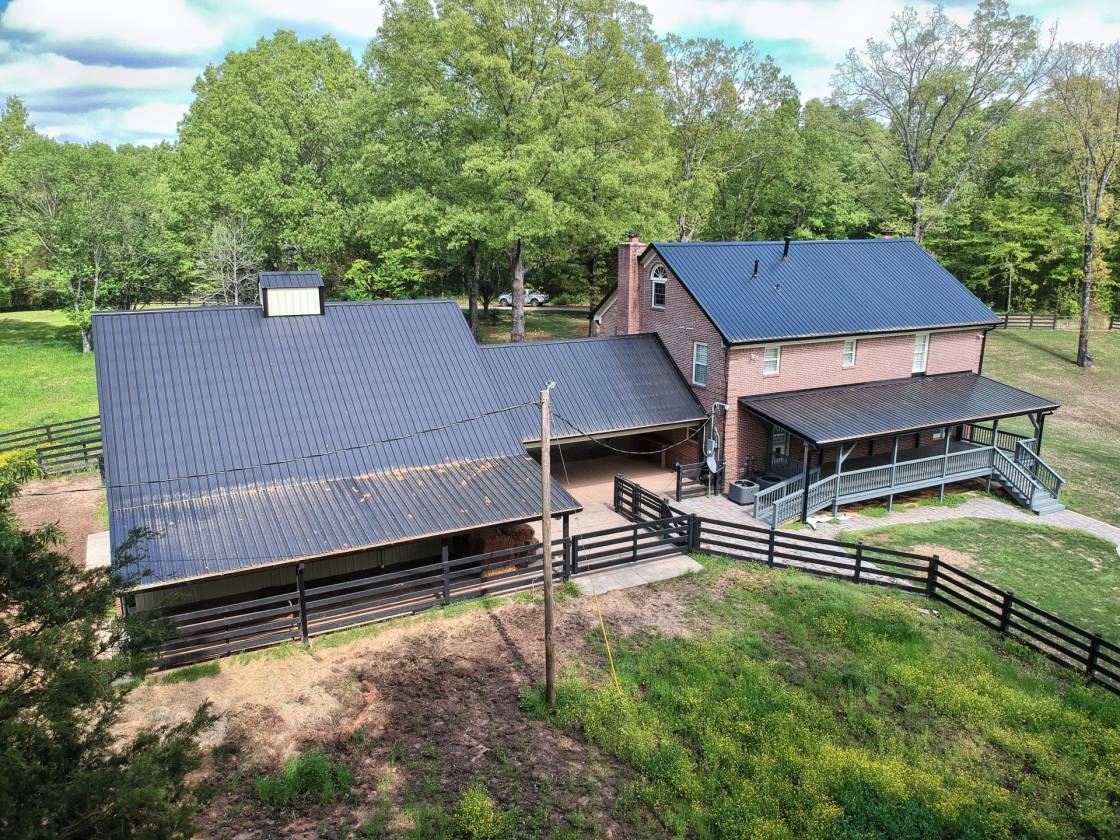Fayette County Tennessee Horse Property With Classic Colonial Home