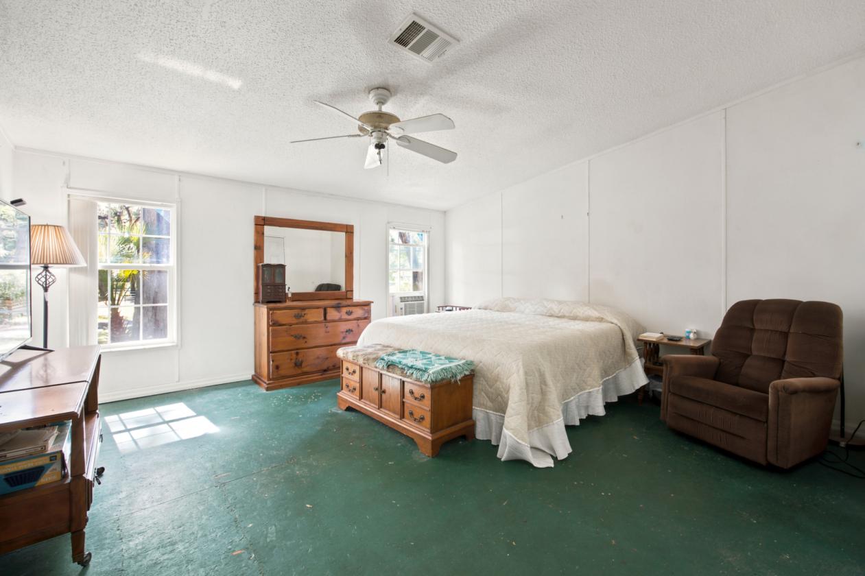 Horse-Ready Anthony Mini Farm — 4.31 Fenced Acres - photo 17