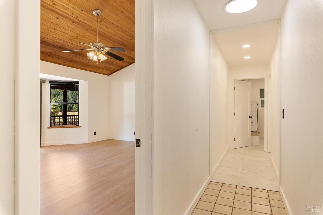 Turnkey Horse Property on ~5 Acres - photo 11